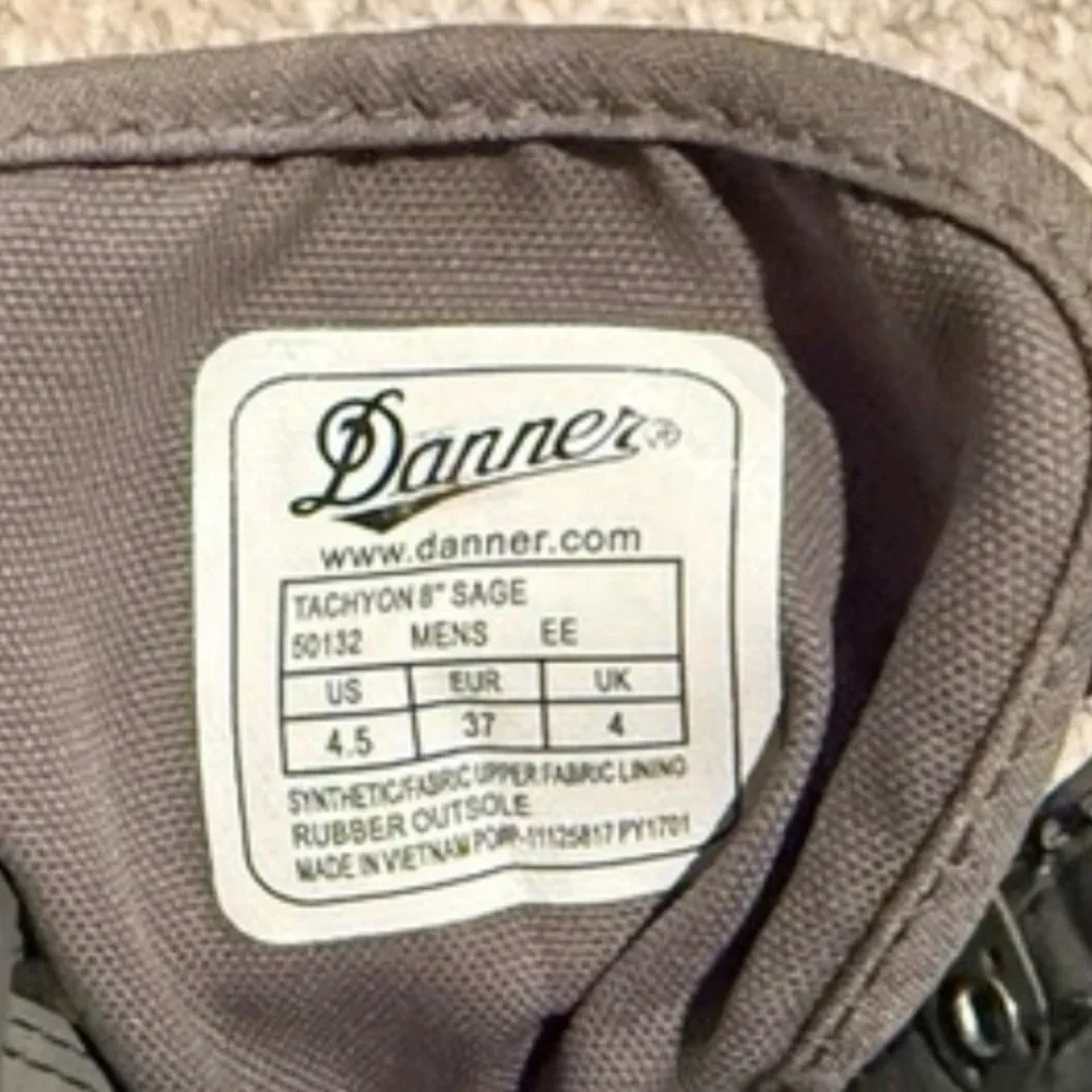 Danner never worn
